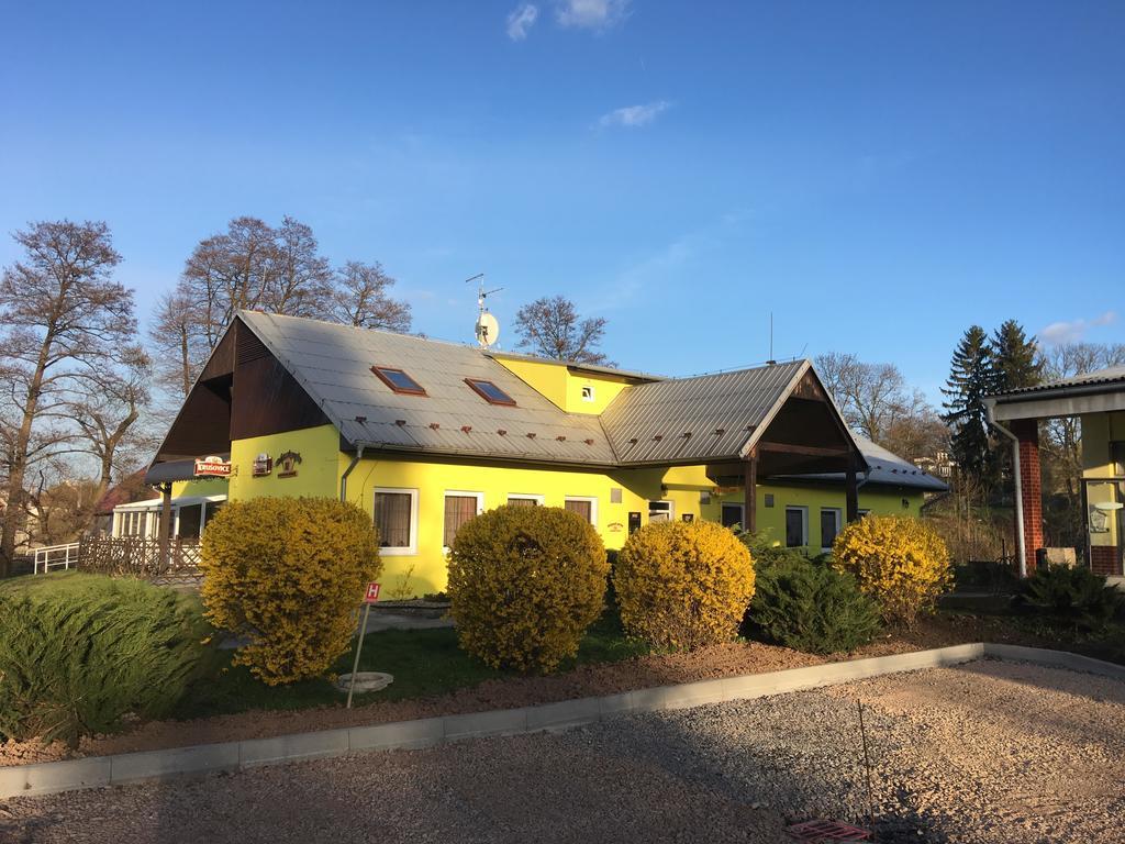 Penzion Krasny Dvur Екстериор снимка
