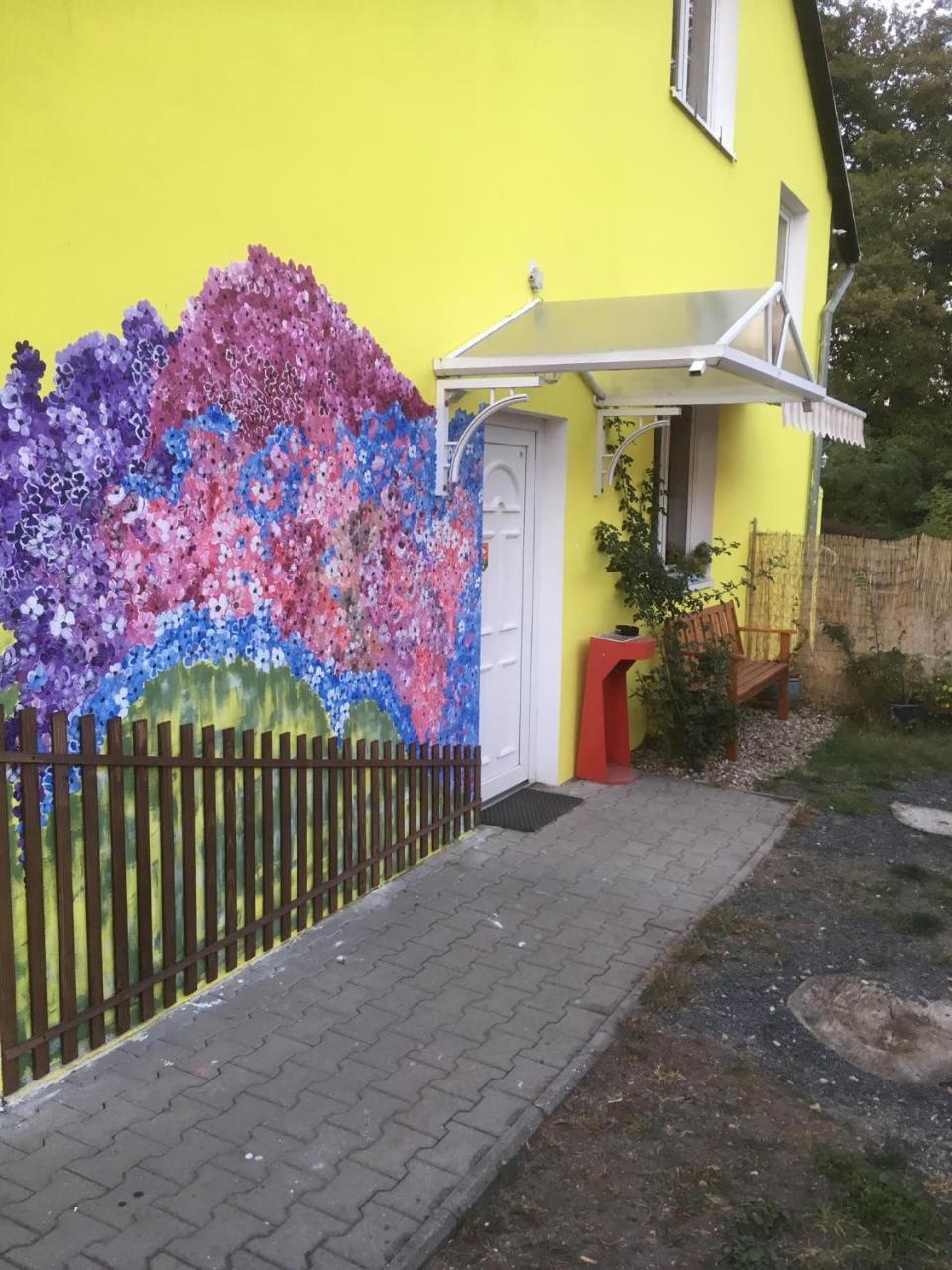 Penzion Krasny Dvur Екстериор снимка