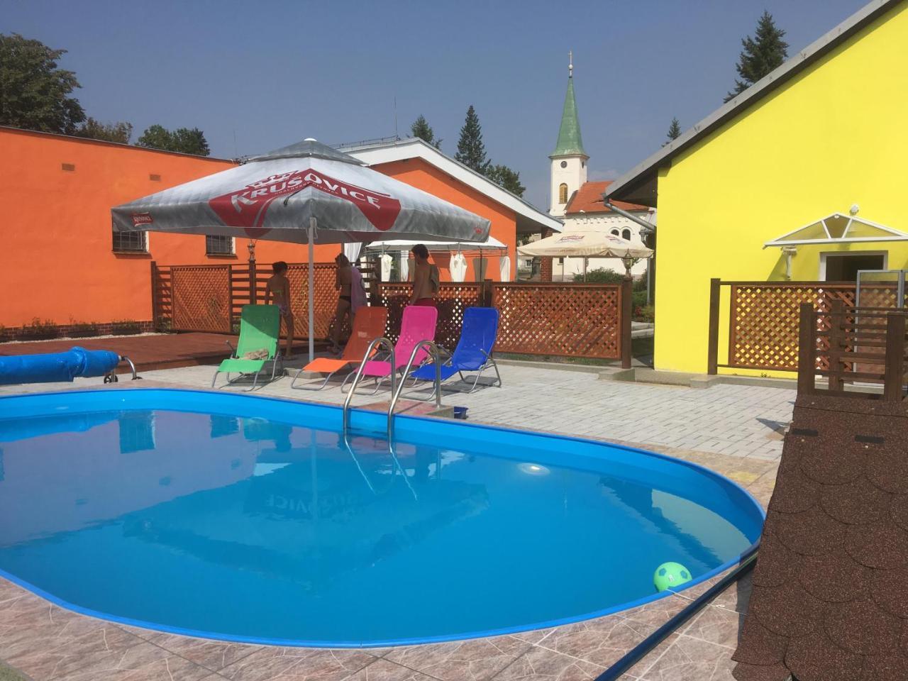 Penzion Krasny Dvur Екстериор снимка